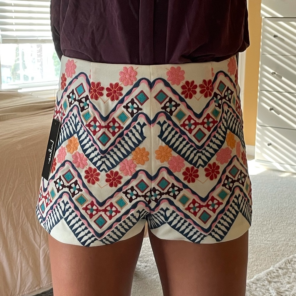 Lulus shorts - Picture 1 of 3